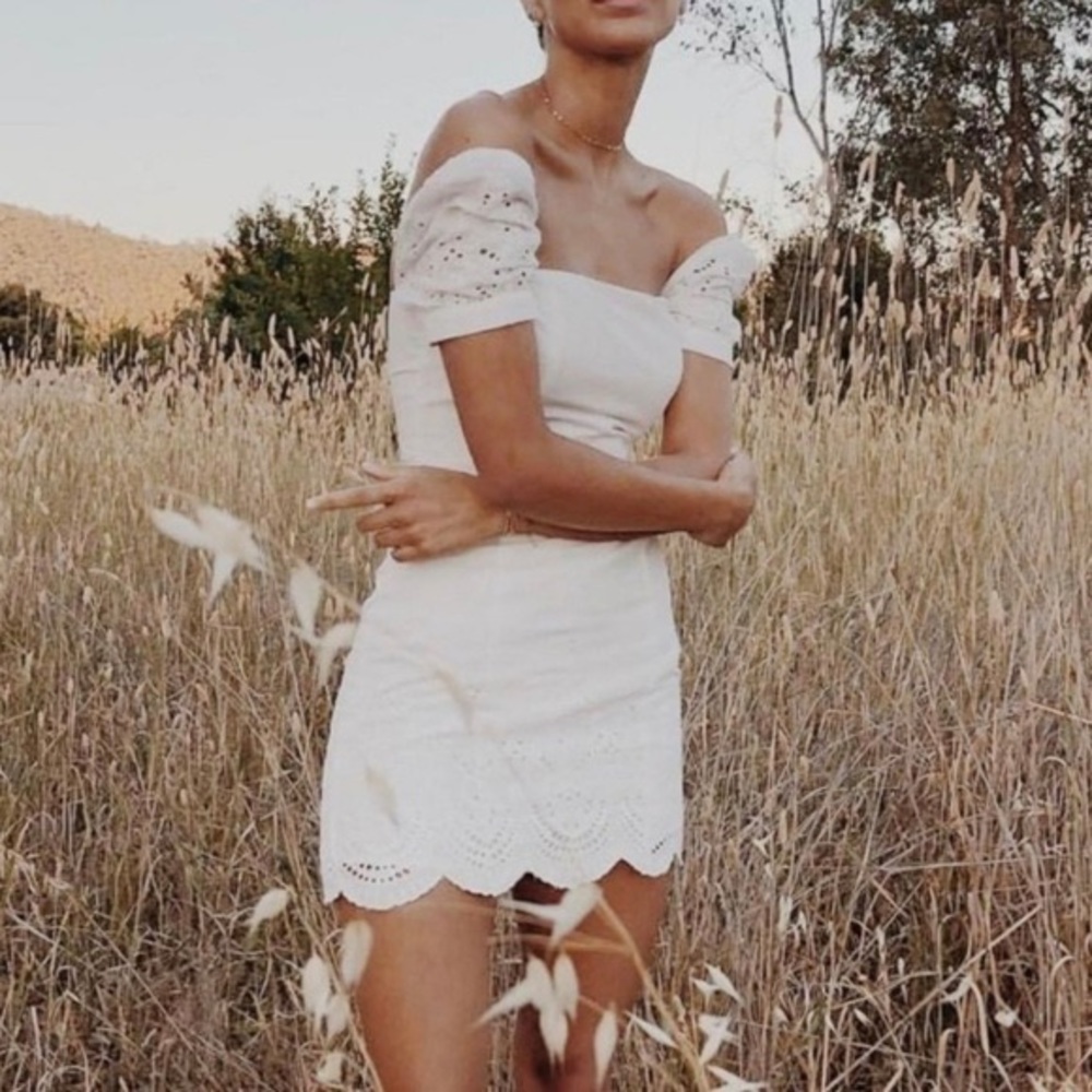 With Jean etoile white dress